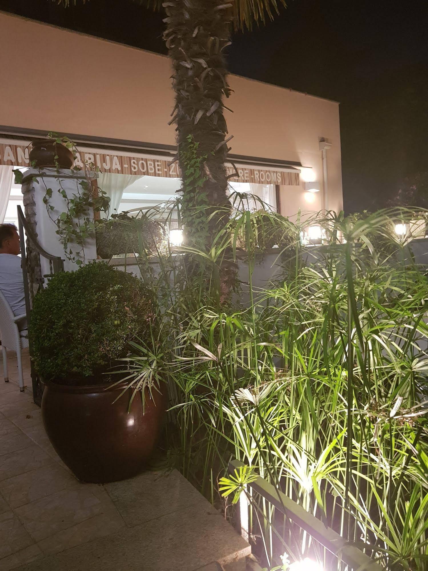 Boutique Hotel Santa Maria Novigrad Istria Exterior foto