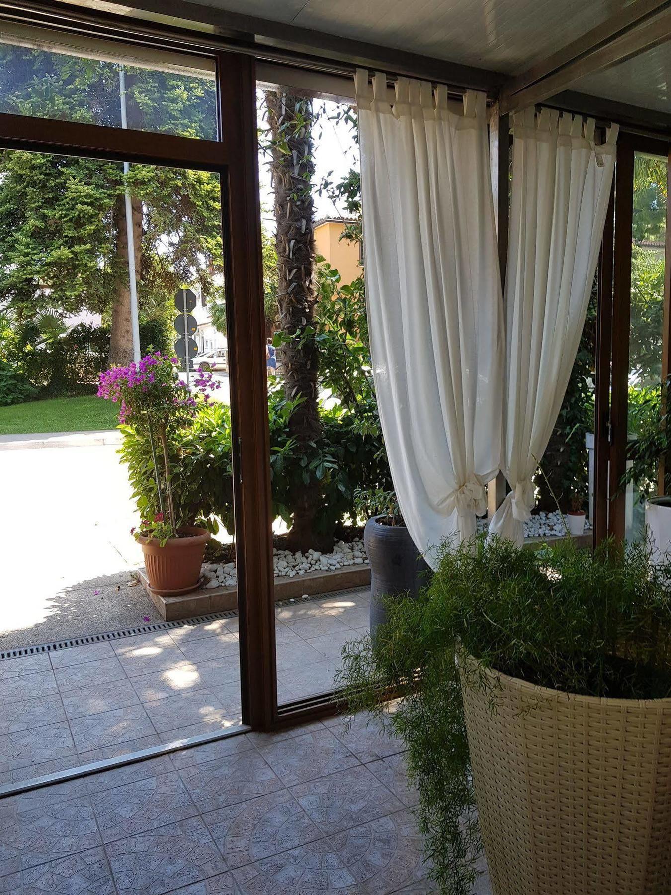 Boutique Hotel Santa Maria Novigrad Istria Exterior foto